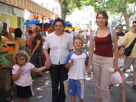 Toulon 2004 - Marché de La Seyne/Mer - Hummm ! La bonne glace !